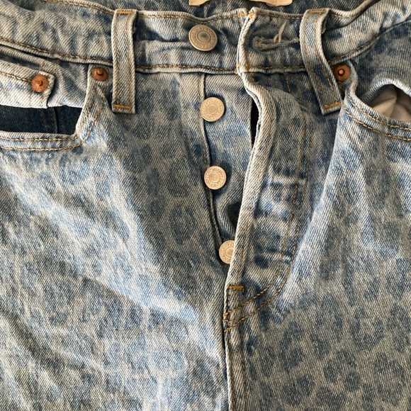 Levi’s Cheetah Print Jean - Picture 2 of 4